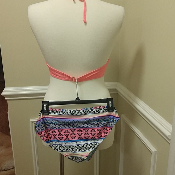 5/$50 Nwot bikini seperates set - Picture 2 of 6